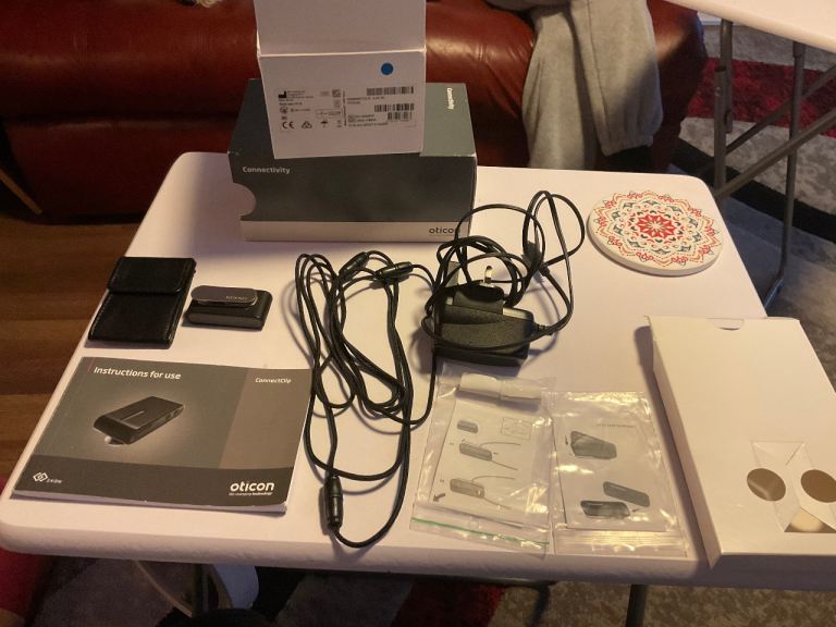 image for Oticon connectivity connect clip