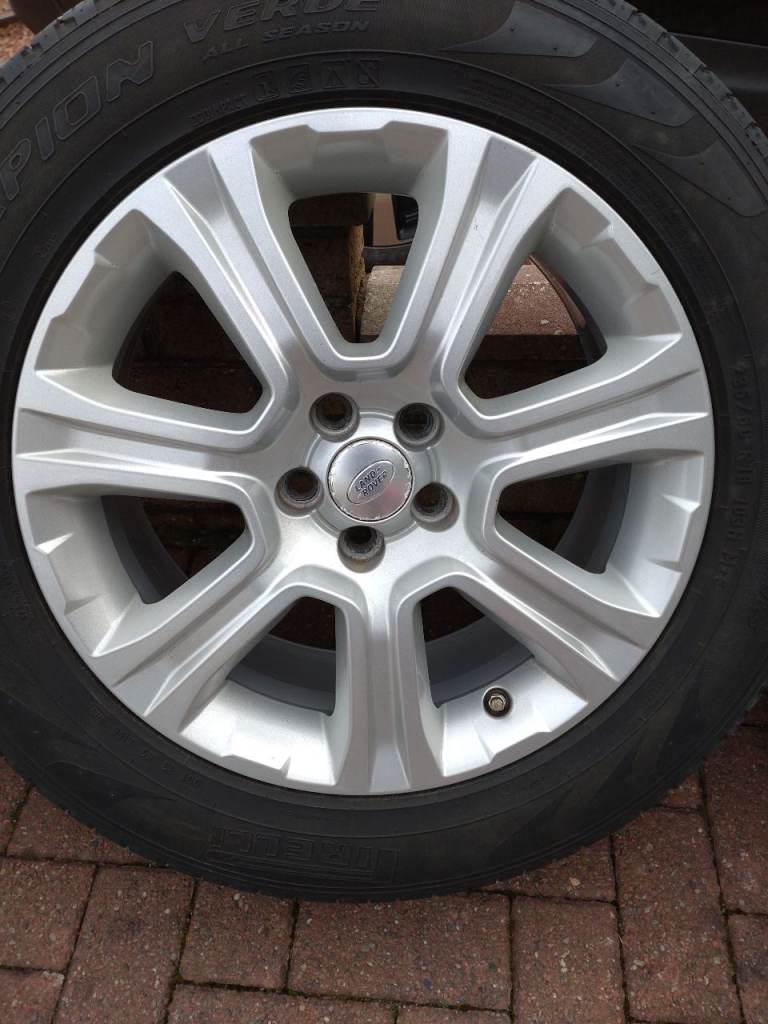 Range Rover Evoque 19 inch alloys