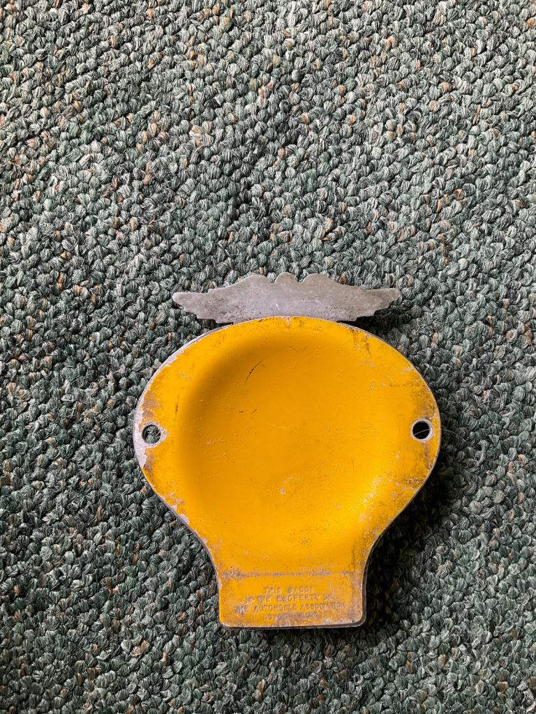 Vintage AA badge 1962/3