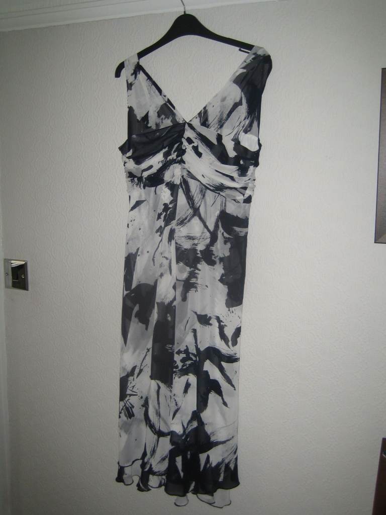 Ladies Dress Designer by Michael H 'Gold' Size 12   RRP £175 {New ex-display}