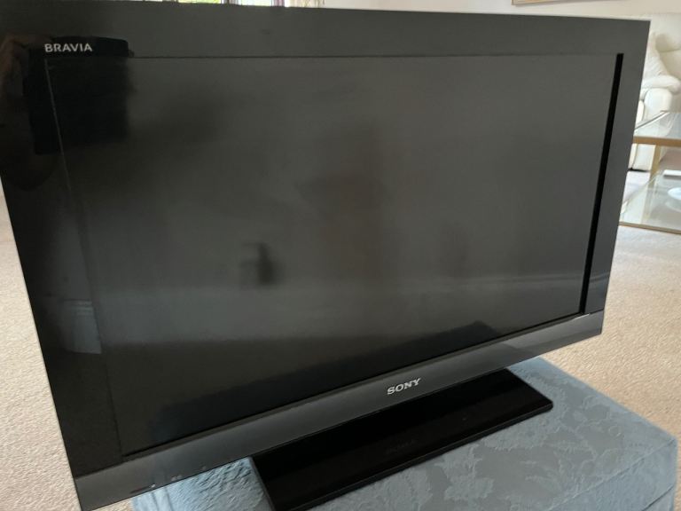 Sony Bravia LCD Digital Colour TV – Good Condition
