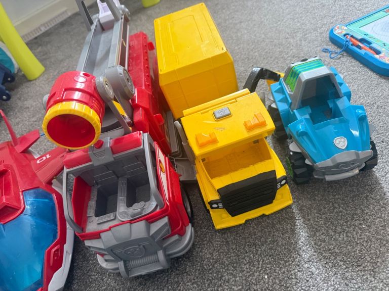 Paw Patrol Vehicles and Playsets – Good Condition