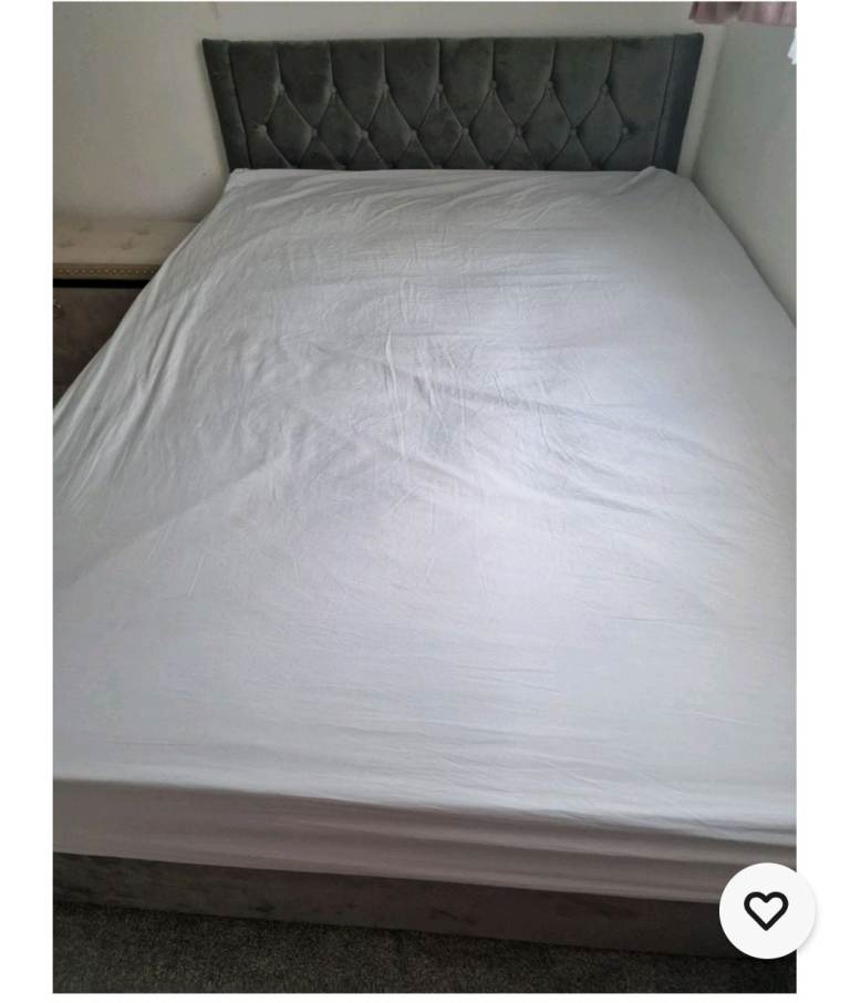 Divan Bed with headboard and mattress 
