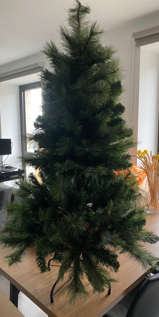 Christmas tree 