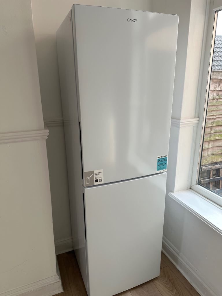 Candy 50/50 fridge freezer 