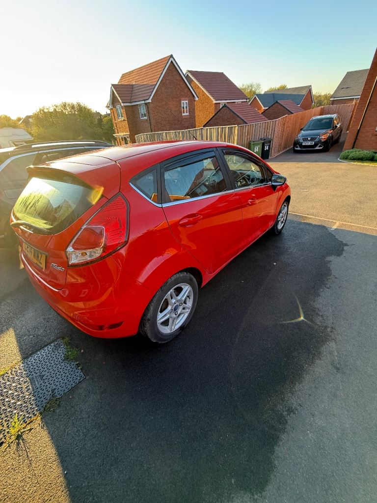 Ford, FIESTA, Hatchback, 2014, Manual, 1241 (cc), 5 doors
