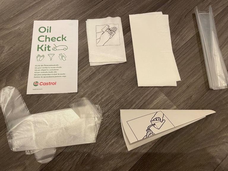 Castrol Oil Check Kit – Disposable Oil Level Check Kit (Genuine Castrol)