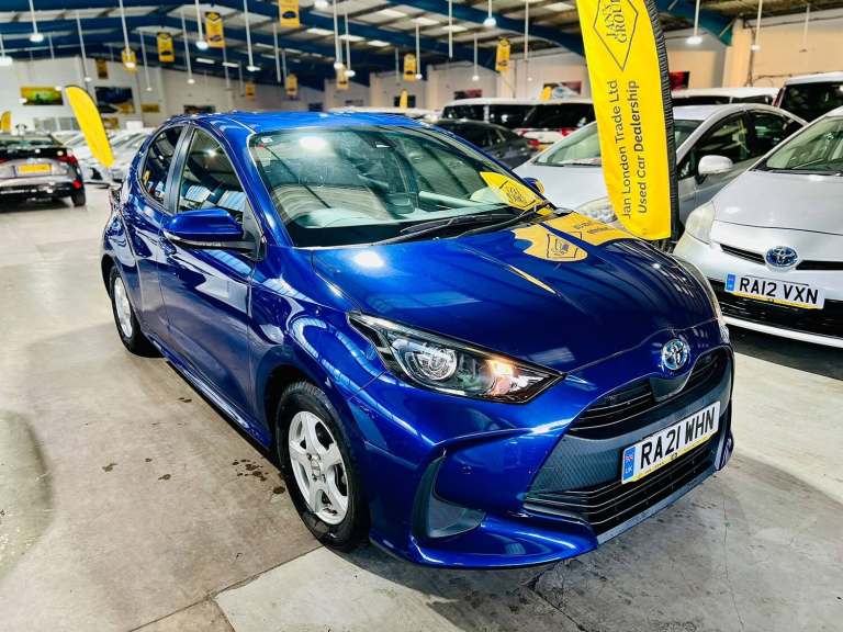 2021 Toyota Yaris Toyota Yaris Hybrid Petrol Blue 2021 5 Seater  1.5L Hybrid