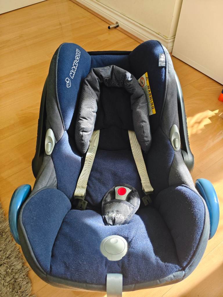 Maxi Cosi baby car seat