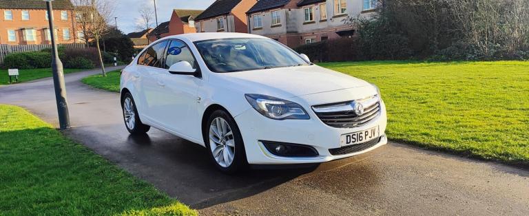2016 Vauxhall Insignia 2.0 CDTi [170] ecoFLEX SRi Nav 5dr [Start Stop] HATCHBACK Diesel Manual