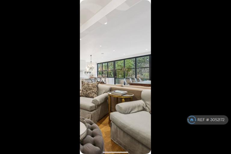 4 bedroom house in Brondesbury, London, NW2 (4 bed) (#3052172)