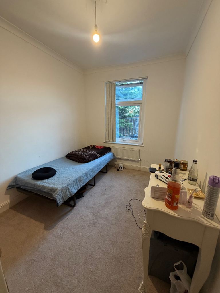 ROOM FOR RENT LEICESTER