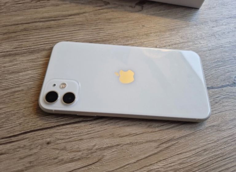 Boxed iPhone 11 64gb white unlocked like new 