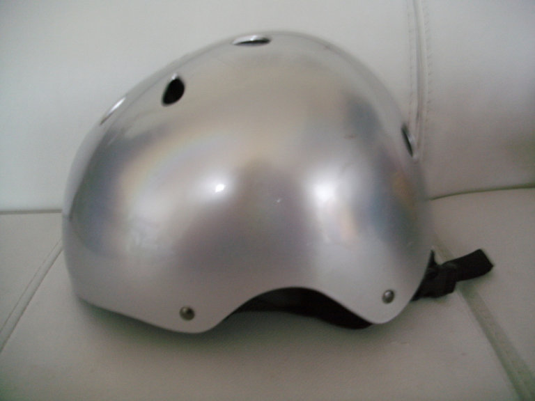 Kids Cycle/Scooter/Skateboard Helmet Silver size M 54-58cm