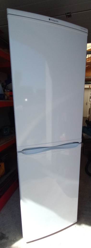 White Fridge Freezer - Good Condition