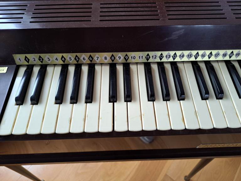 Vintage Rosedale 1222 Electric Chord Organ 