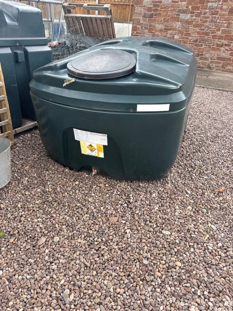 Large Green Plastic Outdoor Storage Tank - Good Condition