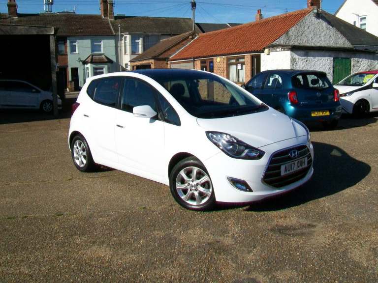2017 Hyundai Ix20 1.6 Premium Nav 5dr Auto MPV Petrol Automatic