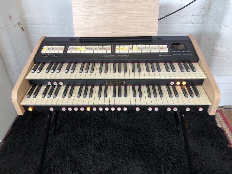 Viscount Cantorum Duo Plus Digital Church / Classical Organ