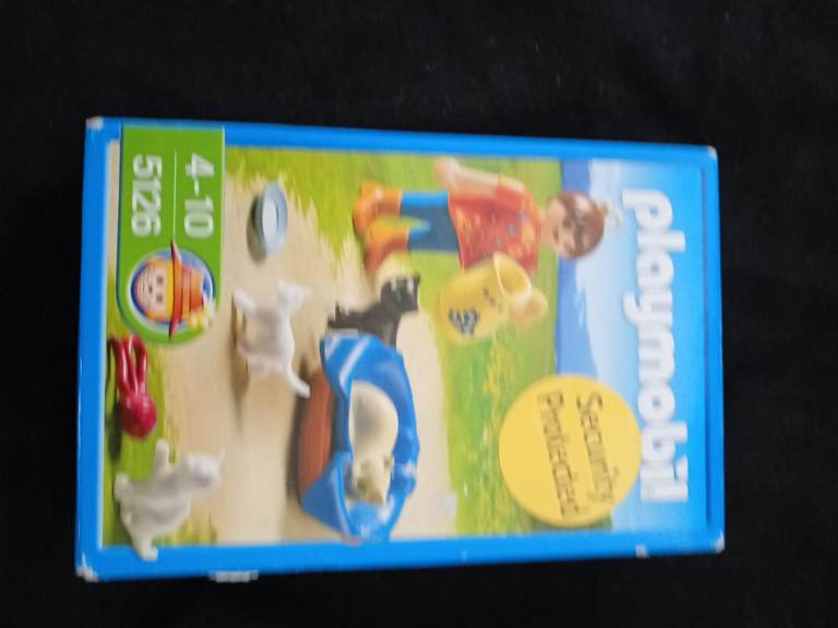 Playmobil 5126 Cats & Kittens Set – Good Condition