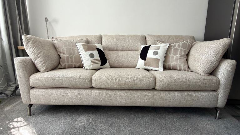 Sofa Large 3 Seater From Christopher Pratts Leeds Model: Hope - Hardly Used Mint!