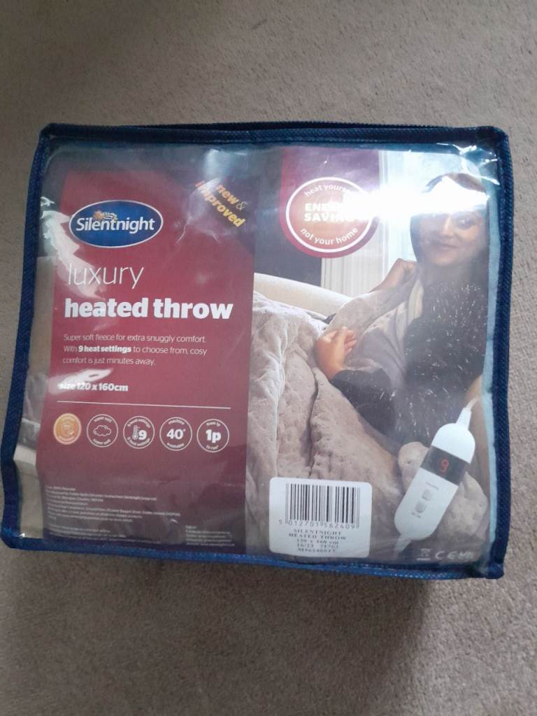 Heated throw