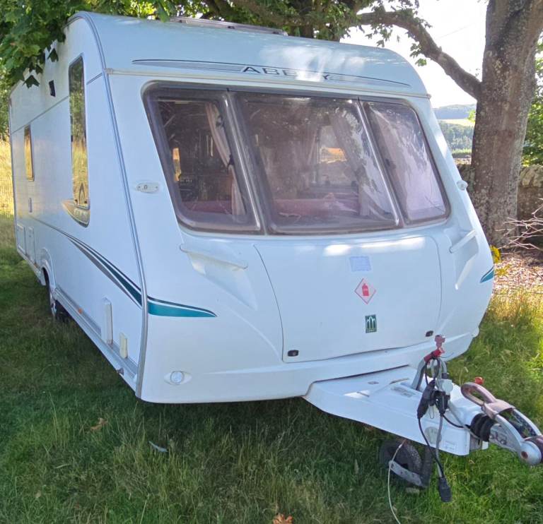 Abbey vogue gts 420 fixed bed 