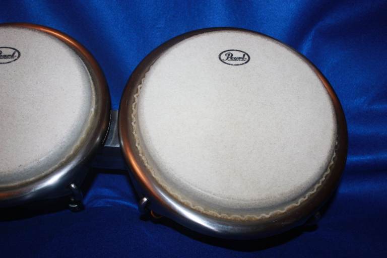 Pearl Primero Pro Fibreglass Bongos 7in + 8.1/2in Wine Red Marble Finish ~ £80 ono