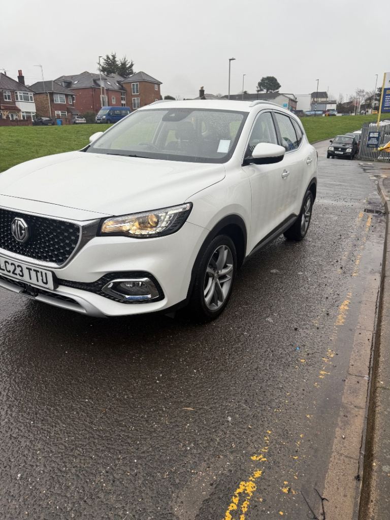 MG Motor UK, HS, Estate, 2023, Manual, 1490 (cc), 5 doors