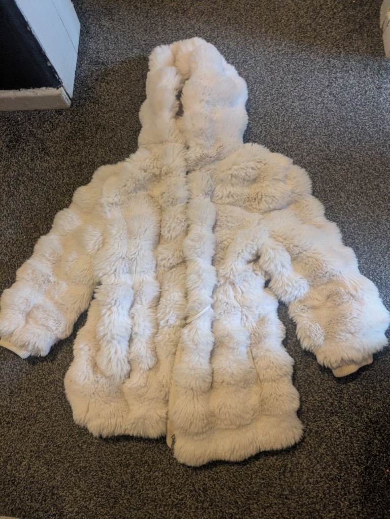 Girls river island fluffy coat