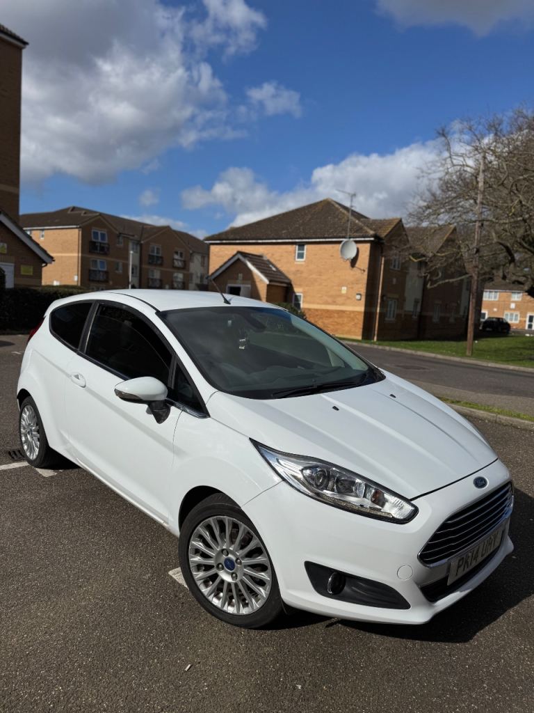 Ford Fiesta 2014 Petrol £1900