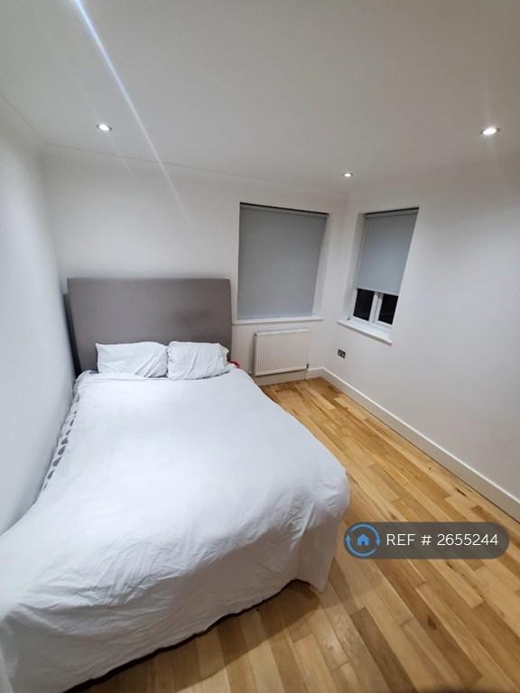 1 bedroom in Bounds Green, Bounds Green, N11 (#2655244)