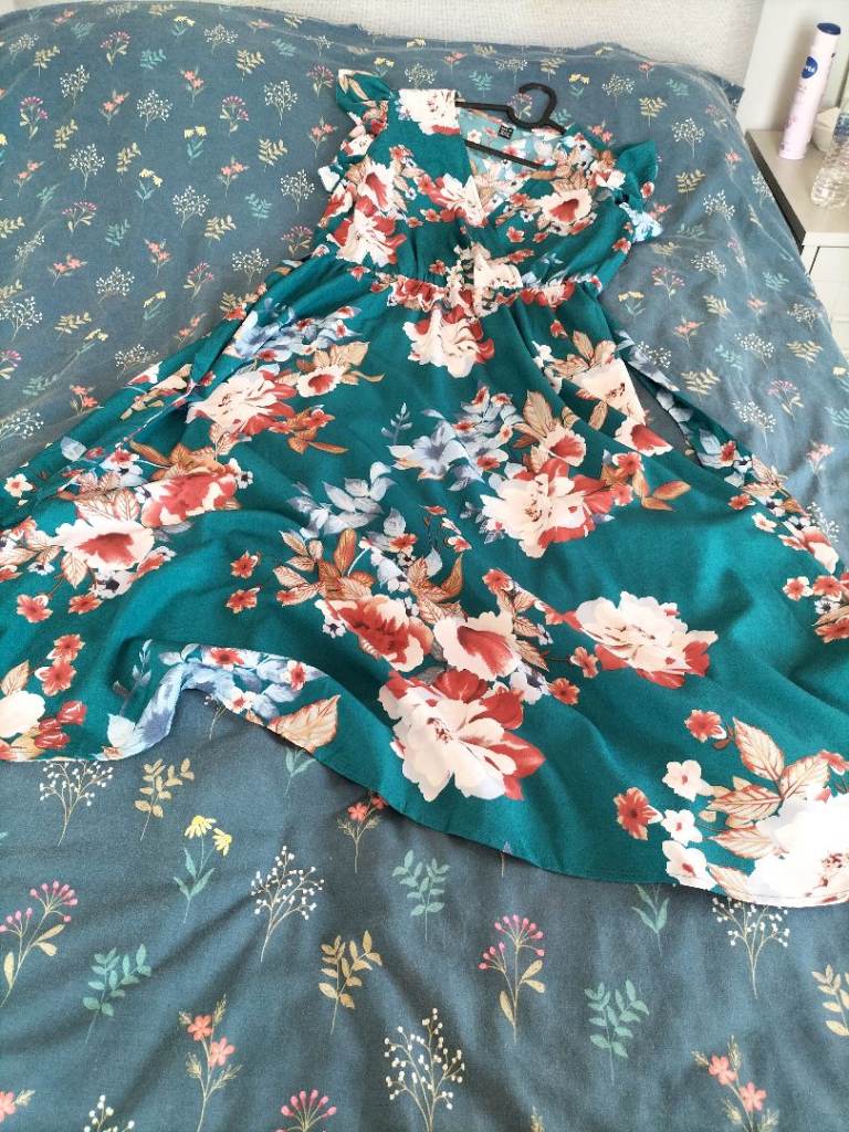 Lovely Floral Maxi Dress – Green with White & Red Flowers