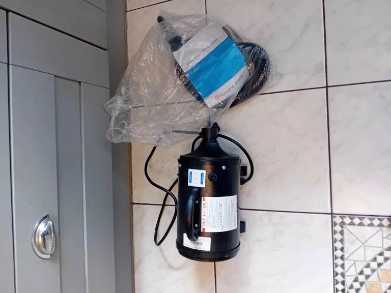 Pet/motorcycle dryer