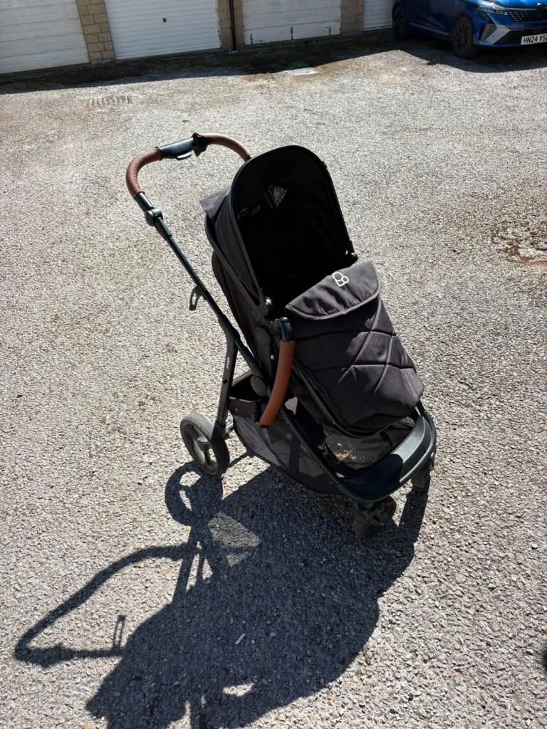 Puggle pram 