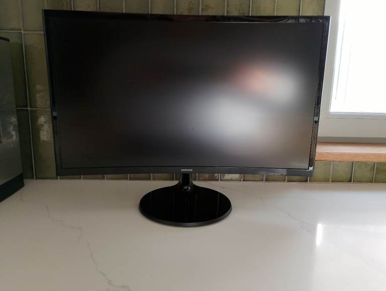 Samsung 24 Inch 100Hz FHD Curved Monitor