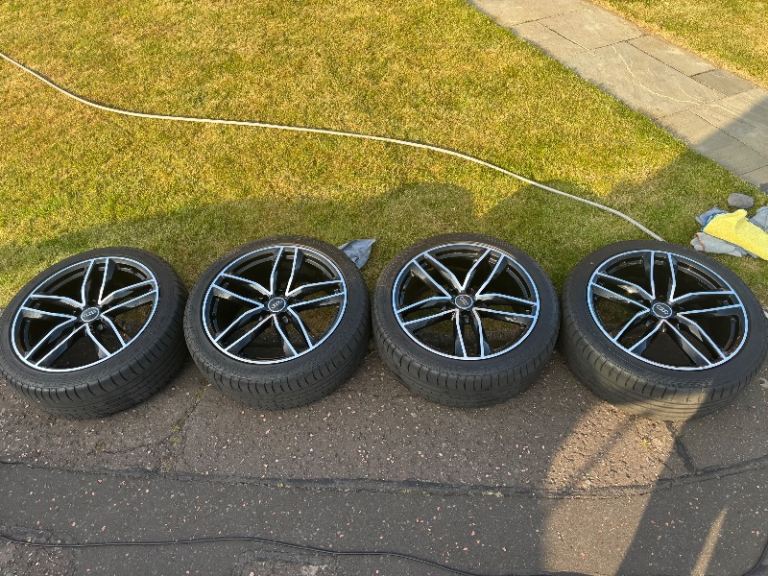 Genuine Audi R20 20” Alloy Wheels 