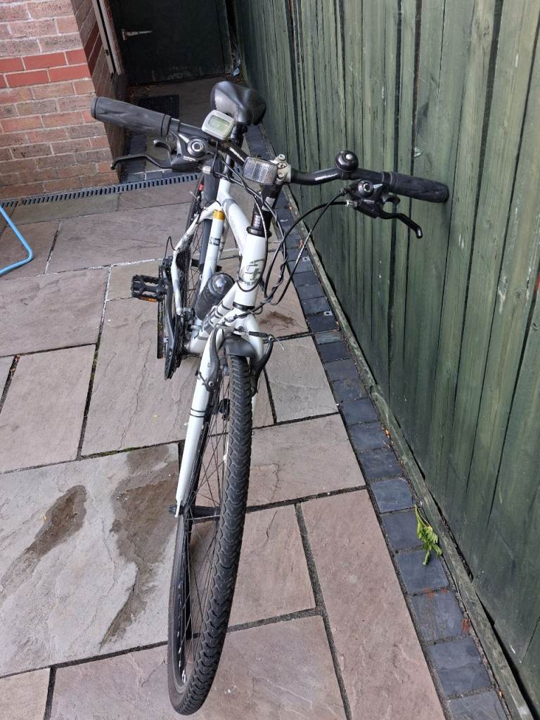 Claud Butler Road Bike 