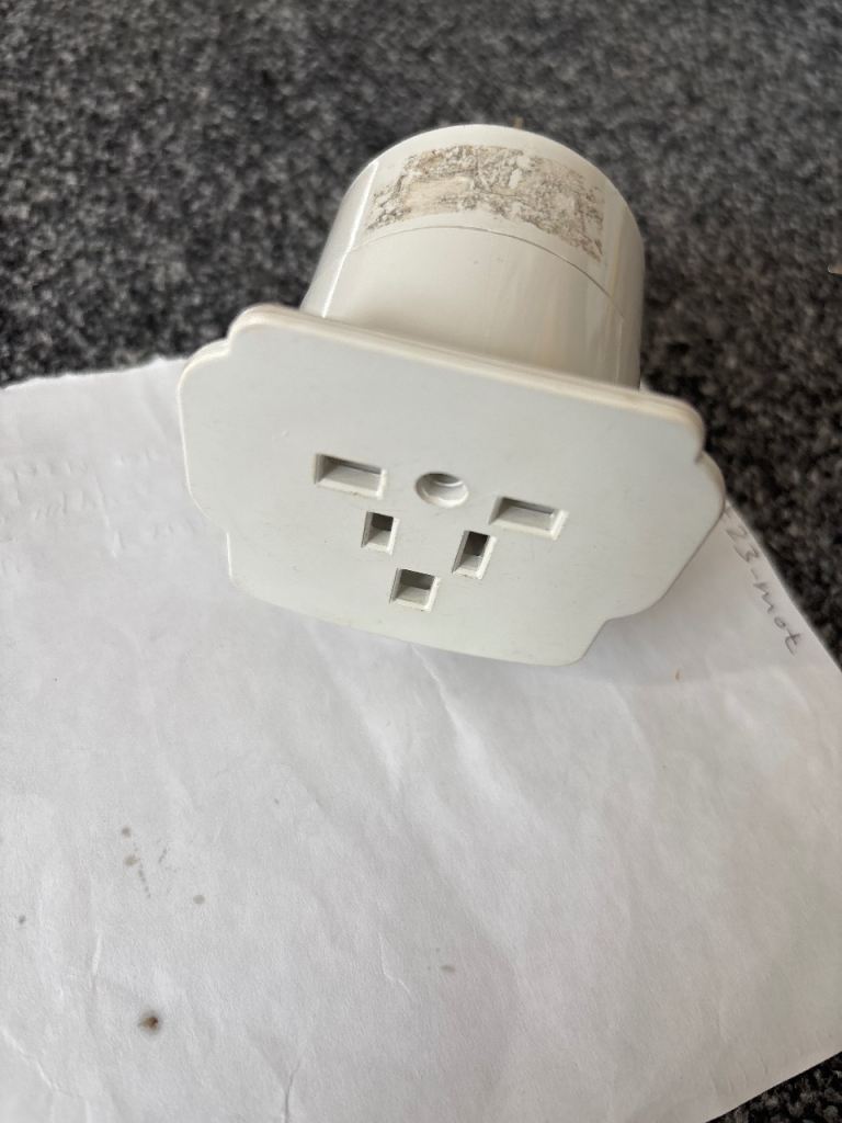 White Universal Travel Adapter Plug – Good Condition