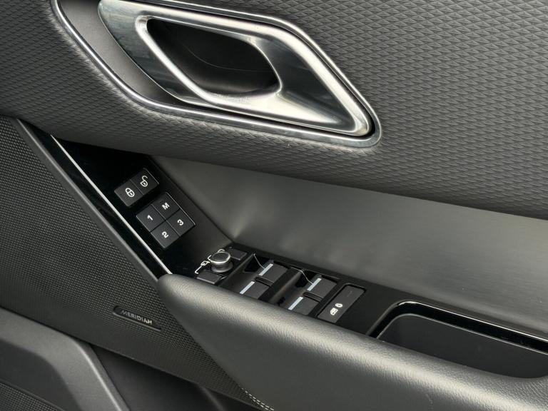 2018 Land Rover Range Rover Velar 2.0 D240 R-Dynamic S 5dr Auto ESTATE DIESEL Automatic