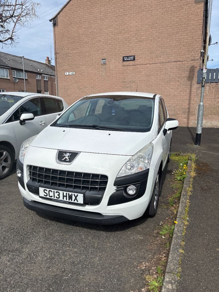 Peugeot, 3008, Hatchback, 2013, Manual, 1560 (cc), 5 doors