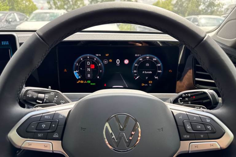 2025 Volkswagen Passat 1.5 eTSI MHEV Elegance DSG Euro 6 (s/s) 5dr Estate Automatic