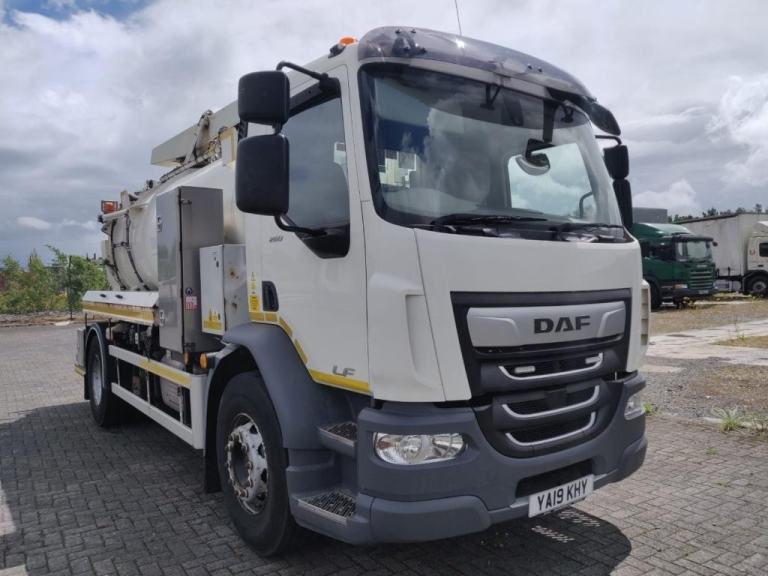 2019 DAF LF 260 18 Ton Gross Tipping Whale Gully Emptier