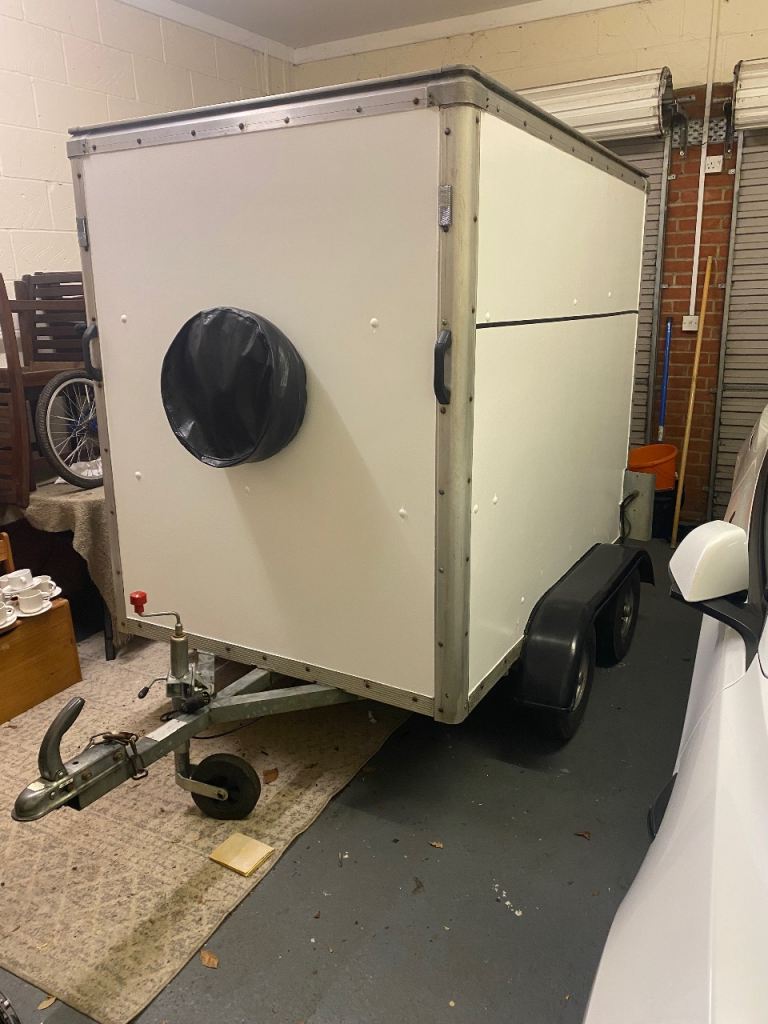 Trailer twin axle 6x4