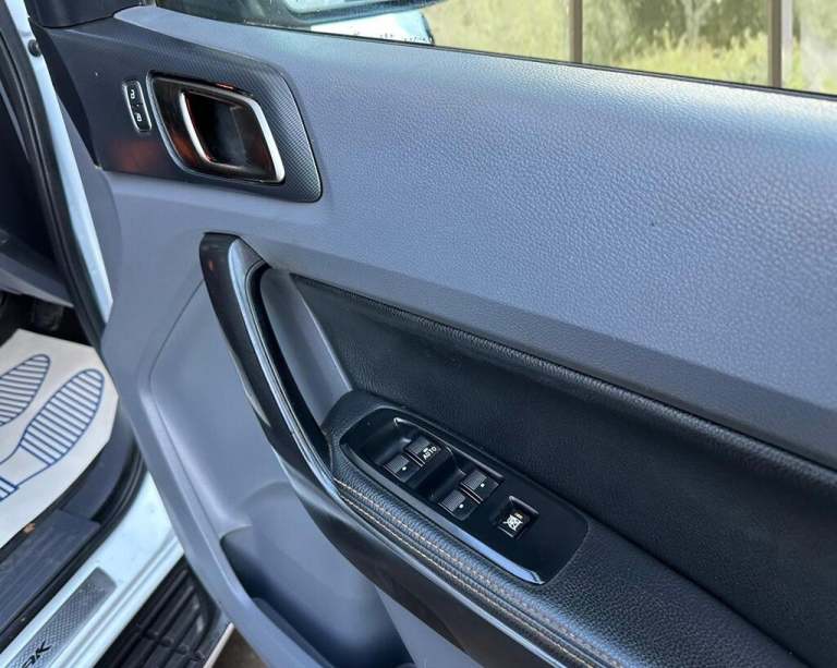  Ford Ranger 3.2 TDCi Wildtrak Pickup Double Cab 4dr Diesel Manual 4WD Euro 6 (s/s) (200 Diesel M...