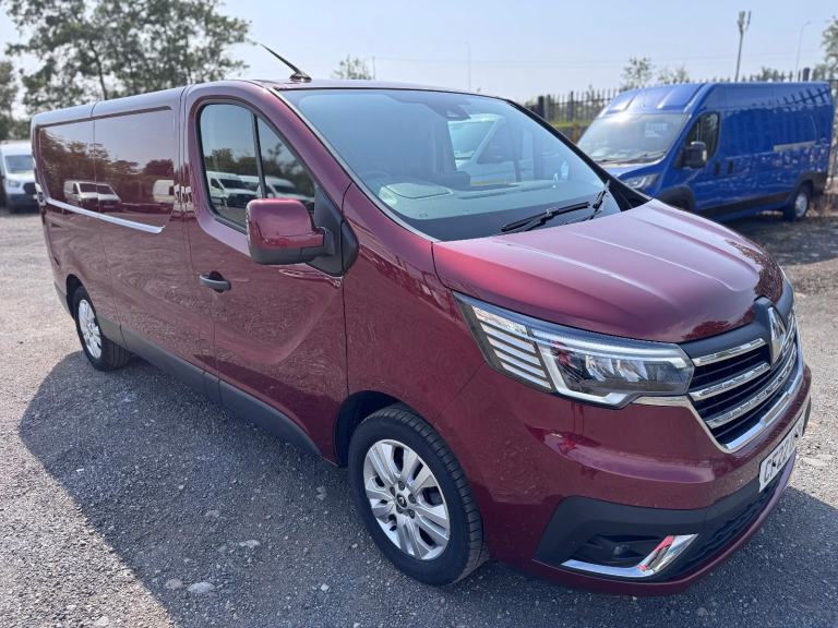 2022 Renault Trafic 2.0 DCI Sport 150BHP LL30 LWB. Same as Nissan Primastar. 