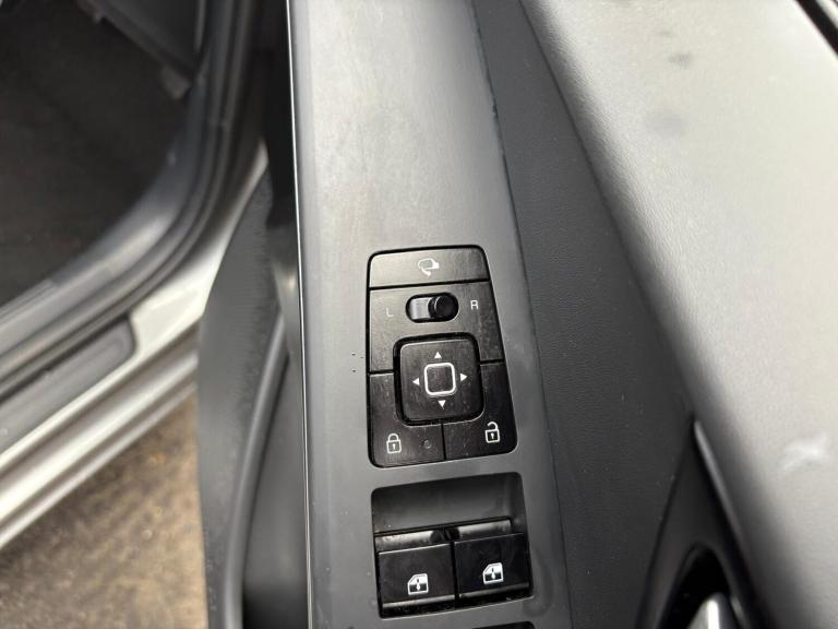 2024 Kia Niro 1.6 GDi 127 Hybrid 3 5dr DCT ESTATE PETROL/ELECTRIC Automatic