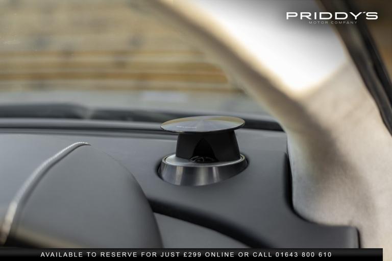 ASTON MARTIN DB9 6.0 V12 Carbon Centenary Edition - Number 36 out of 100 - HG14