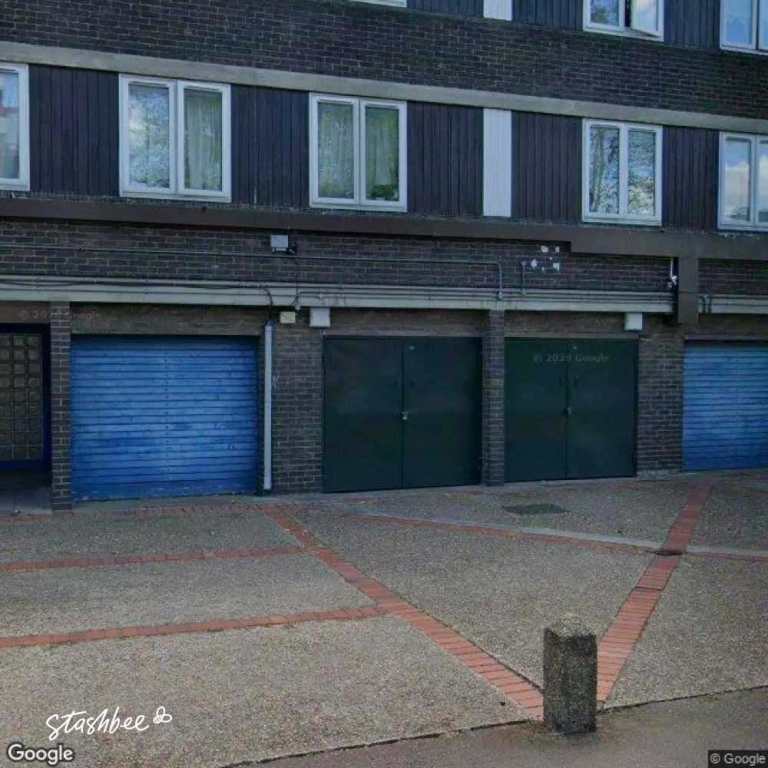 Garage to rent in London (SE5) | Stashbee