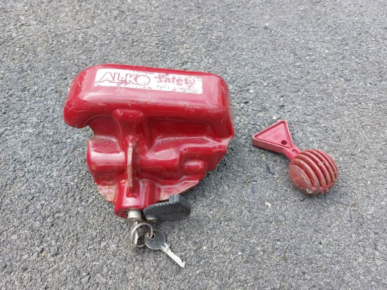Caravan hitch lock